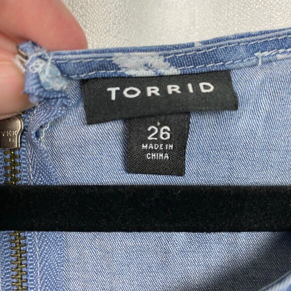 Torrid Denim Chambray Leaf Print Sleeveless Skater Dress Sz.26W - Picture 6 of 13